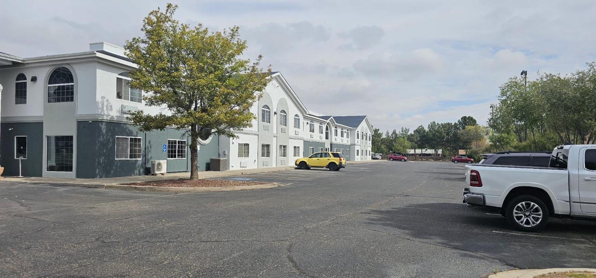 Quality Inn & Suites Roswell Extérieur photo